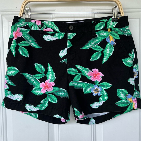 Old Navy Pants - •Old Navy• Tropical Everyday Floral Shorts - Size 6